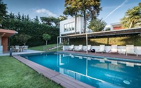 Villa Orange Charm Guesthouse
